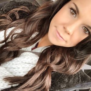 Meet your Posher, Andria